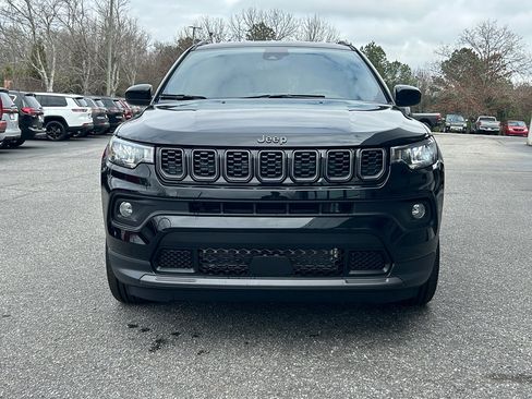 New 2026 Jeep Compass Latitude image 2