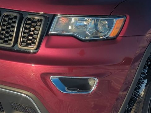 Used 2021 Jeep Grand Cherokee Limited image 9