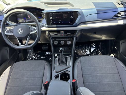 Used 2023 Volkswagen Taos SE w/ Black Wheel Package FWD image 13