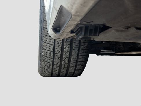 Certified 2025 BMW 430i Convertible image 42