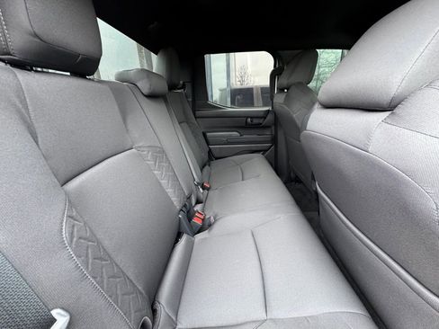Used 2025 Toyota Tacoma SR AWD/4WD image 25