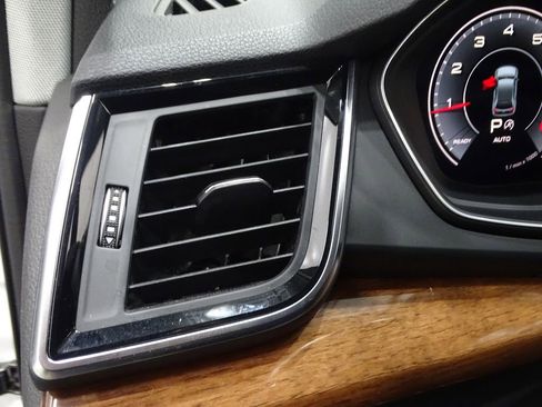 Used 2023 Audi Q5 2.0T Premium Plus image 19