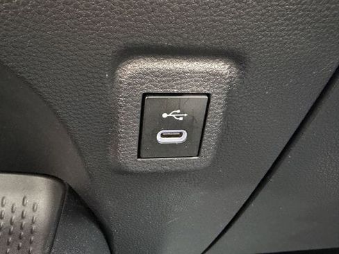 Used 2025 Toyota Corolla LE FWD image 20