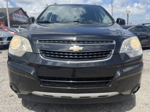 Used 2013 Chevrolet Captiva Sport LTZ FWD image 4