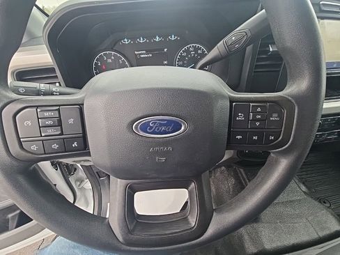 Used 2023 Ford F350 XLT w/ FX4 Off-Road Package AWD/4WD image 16