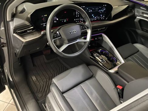 Used 2025 Audi Q5 Premium Plus w/ Premium Plus image 19