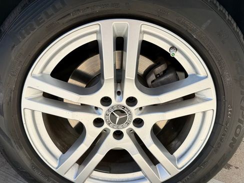 Used 2020 Mercedes-Benz GLB 250 image 10