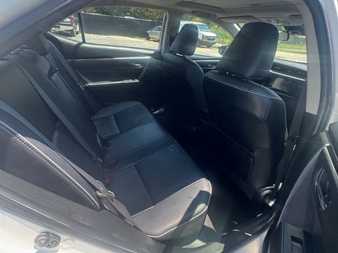 Used 2018 Toyota Corolla XLE FWD image 11