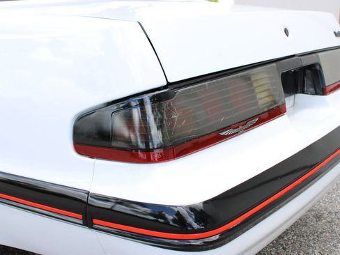 Used 1988 Ford Thunderbird RWD image 35