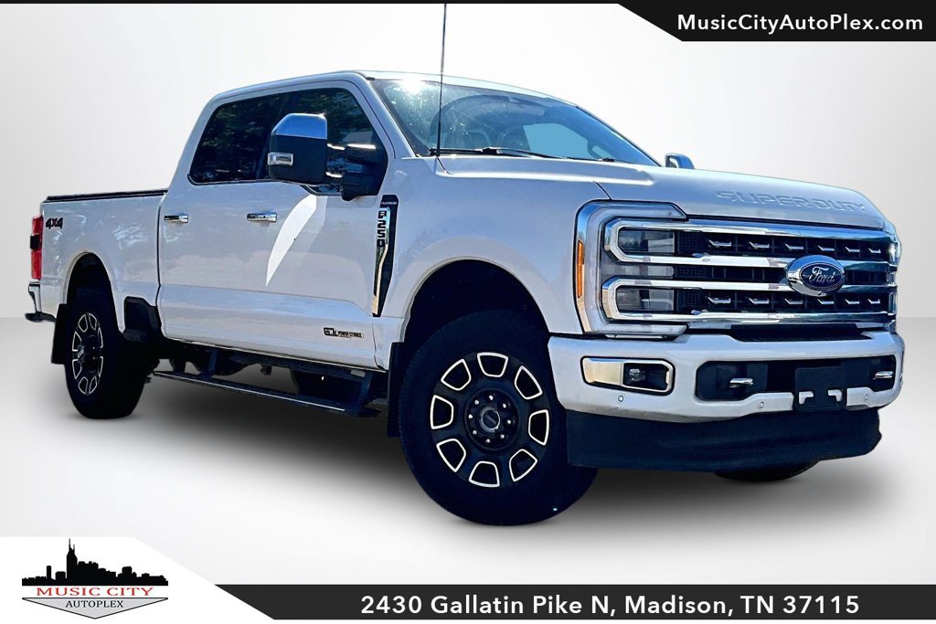 Used 2023 Ford F250 Platinum AWD/4WD image 1