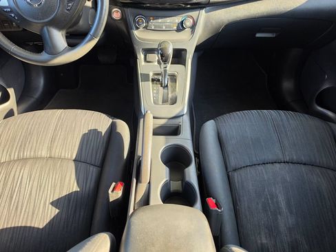 Used 2017 Nissan Sentra SV FWD image 27