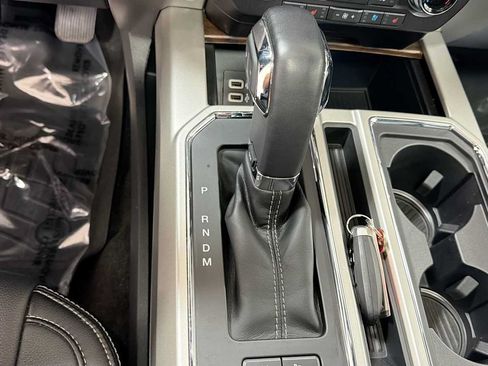 Used 2019 Ford F150 Lariat w/ Equipment Group 502A Luxury AWD/4WD image 22