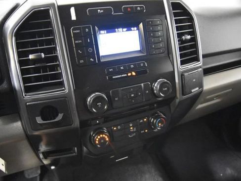 Used 2018 Ford F150 XLT RWD image 25