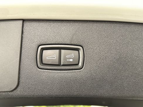 Used 2021 Porsche Cayenne S AWD/4WD image 9