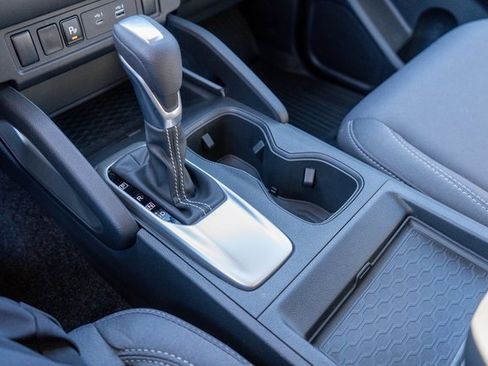 Certified 2025 Nissan Frontier SV image 32