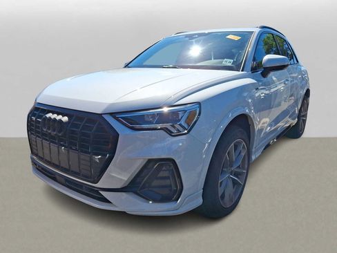 Used 2024 Audi Q3 2.0T Premium Plus w/ Premium Plus Package AWD/4WD image 1