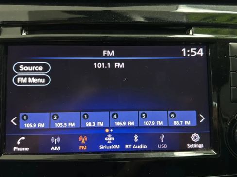 Used 2019 Nissan Rogue Sport S FWD image 13