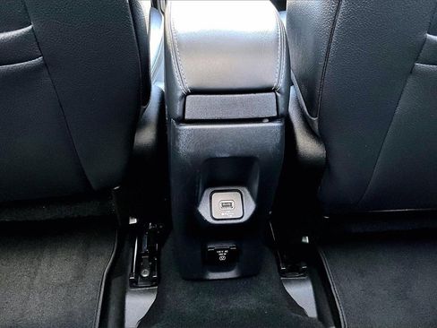 Used 2018 Jeep Renegade Limited w/ UConnect 8.4 Nav Group image 34