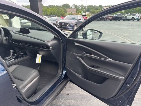 New 2025 MAZDA CX-30 AWD 2.5 S w/ Select Sport Pkg image 13