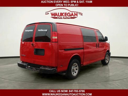 Used 2009 Chevrolet Express 1500 RWD image 5