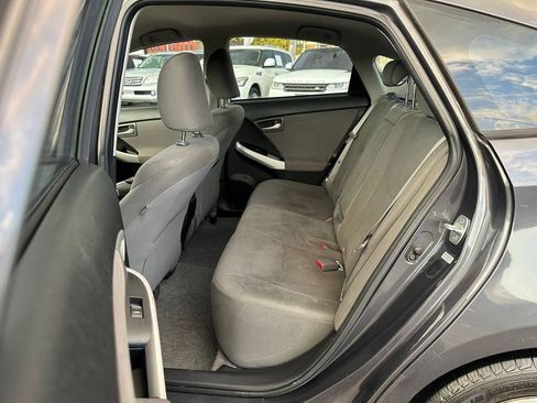 Used 2013 Toyota Prius Two w/ Preferred Accessory Pkg FWD image 20