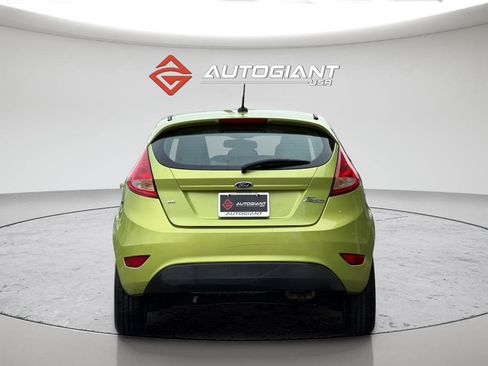 Used 2011 Ford Fiesta SE w/ 203A Rapid Spec Order Code image 10