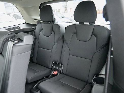 New 2026 Volvo XC90 B6 Plus w/ Protection Package Premier image 20