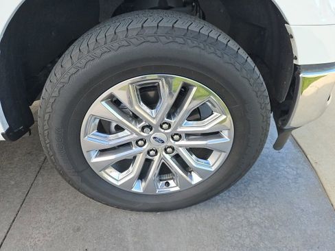 Certified 2024 Ford F150 Lariat w/ FX4 Off-Road Package image 17