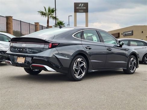 New 2026 Hyundai Sonata SEL image 2