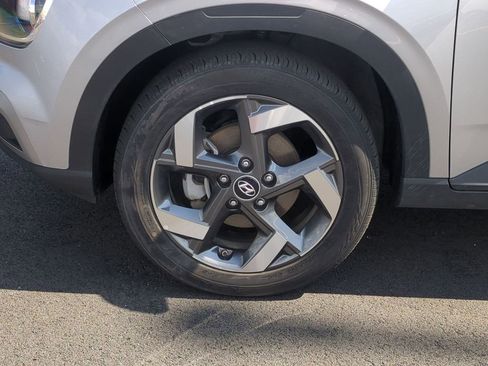 Used 2025 Hyundai Venue SEL FWD image 30