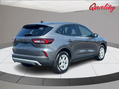 Used 2025 Ford Escape Active FWD image 3