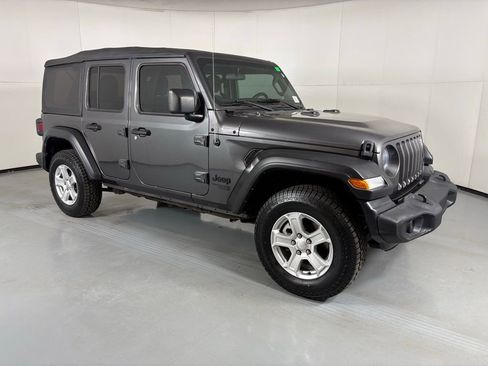 Used 2021 Jeep Wrangler Unlimited Sport AWD/4WD image 9