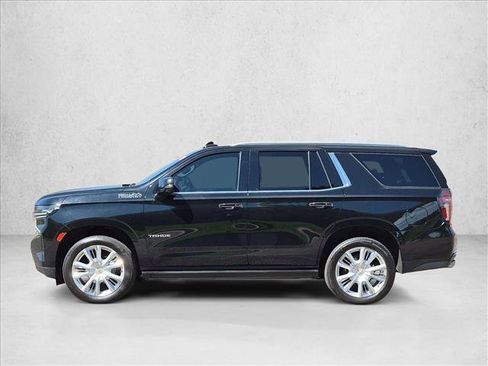 Used 2021 Chevrolet Tahoe High Country w/ Premium Package AWD/4WD image 9