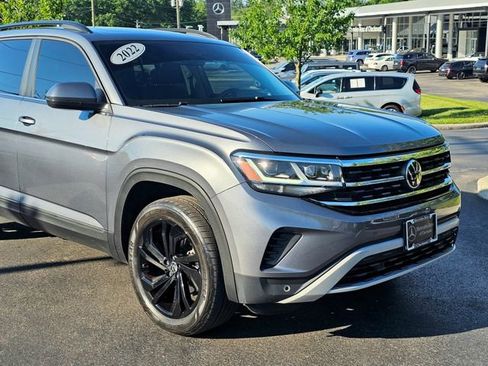 Used 2022 Volkswagen Atlas SE AWD/4WD image 2