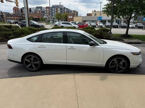 New 2026 Honda Accord SE image 5
