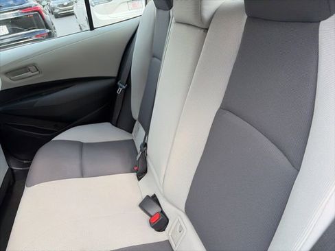 Used 2024 Toyota Corolla LE FWD image 11