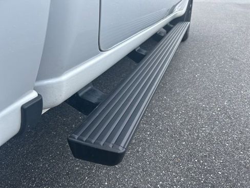 Used 2024 GMC Sierra 1500 Elevation image 10