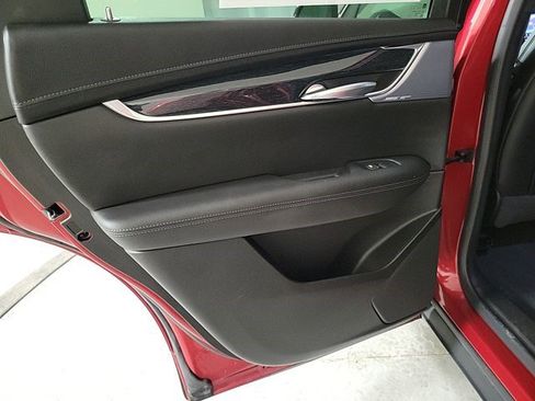 Certified 2024 Cadillac XT5 Premium Luxury image 23