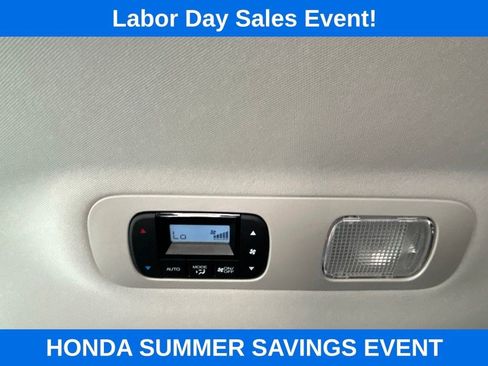 Used 2025 Honda Odyssey Touring image 16