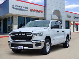 New 2026 RAM 1500 4x4 Crew Cab video 2