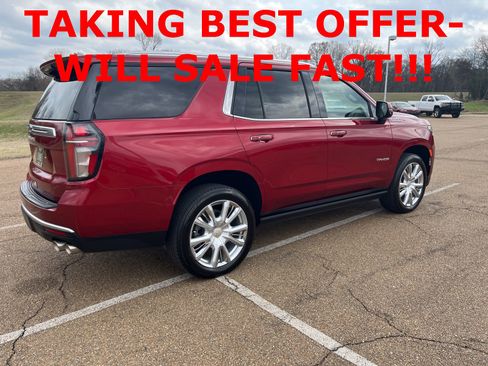 Used 2023 Chevrolet Tahoe High Country image 5