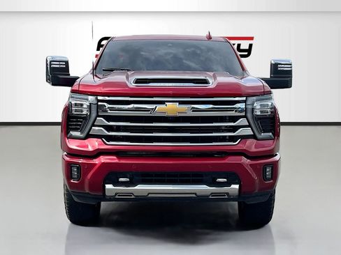 Used 2024 Chevrolet Silverado 2500 High Country w/ High Country Premium Package AWD/4WD image 2