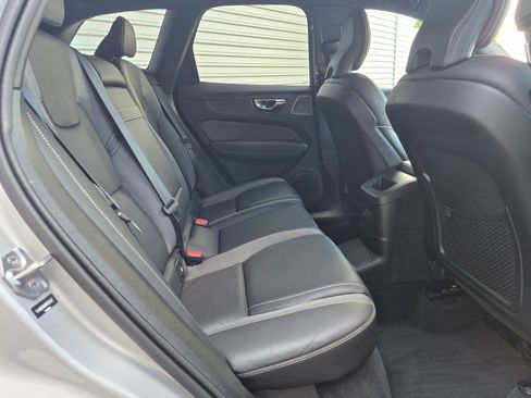 Used 2022 Volvo XC60 T8 R-Design w/ Advanced Package AWD/4WD image 27