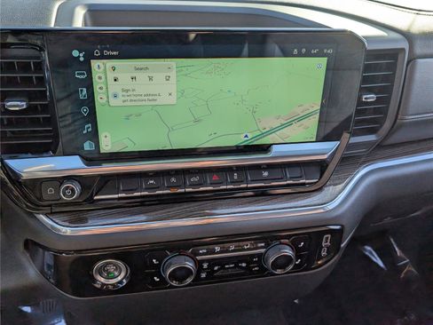 Used 2023 Chevrolet Silverado 1500 LT image 25