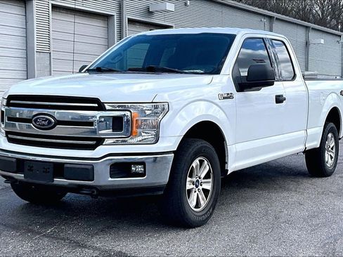 Used 2018 Ford F150 XLT image 2