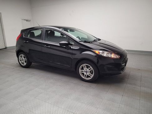 Used 2019 Ford Fiesta SE image 11