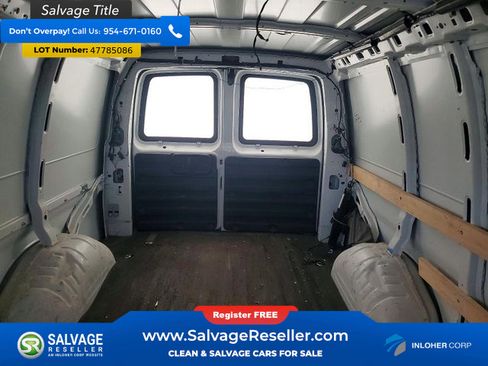 Used 2017 GMC Savana 2500 RWD image 13
