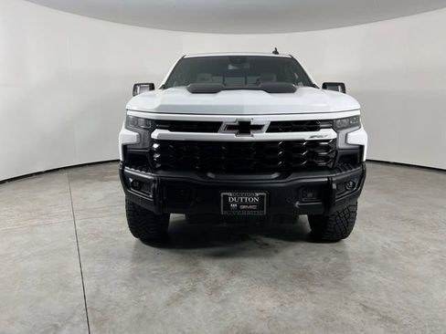 Used 2024 Chevrolet Silverado 1500 ZR2 w/ ZR2 Bison Edition AWD/4WD image 3