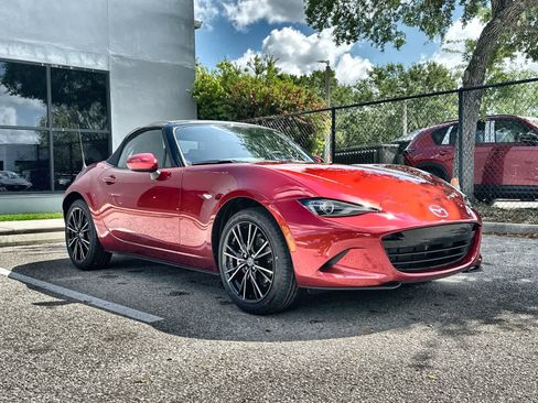 New 2026 MAZDA MX-5 Miata Grand Touring RWD image 11