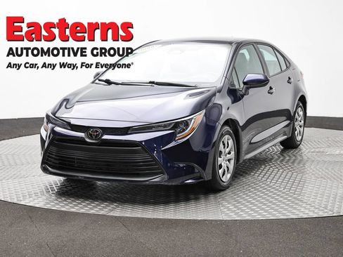 Used 2024 Toyota Corolla LE FWD image 1